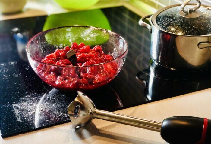 Maca Smoothies lassen sich praktisch in jeder Küchenmaschine zubereiten. Foto: FotoLauraS2 via Twenty20